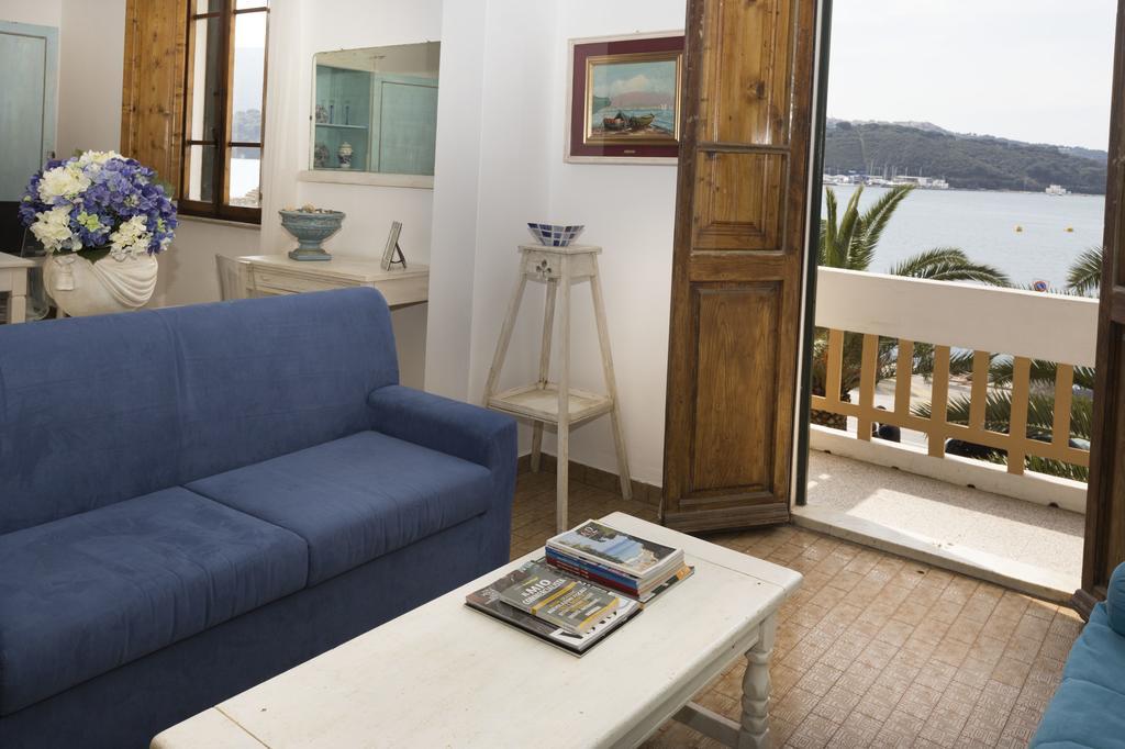 Hotel Belmare Порт-Аццурро Номер фото