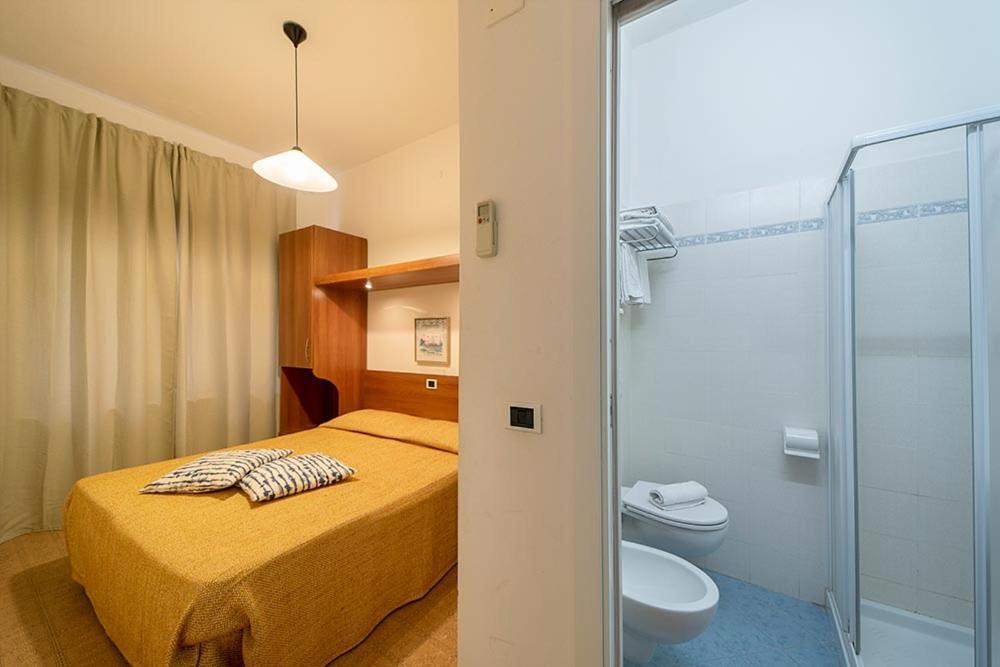 Hotel Belmare Порт-Аццурро Экстерьер фото