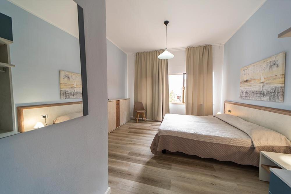 Hotel Belmare Порт-Аццурро Экстерьер фото